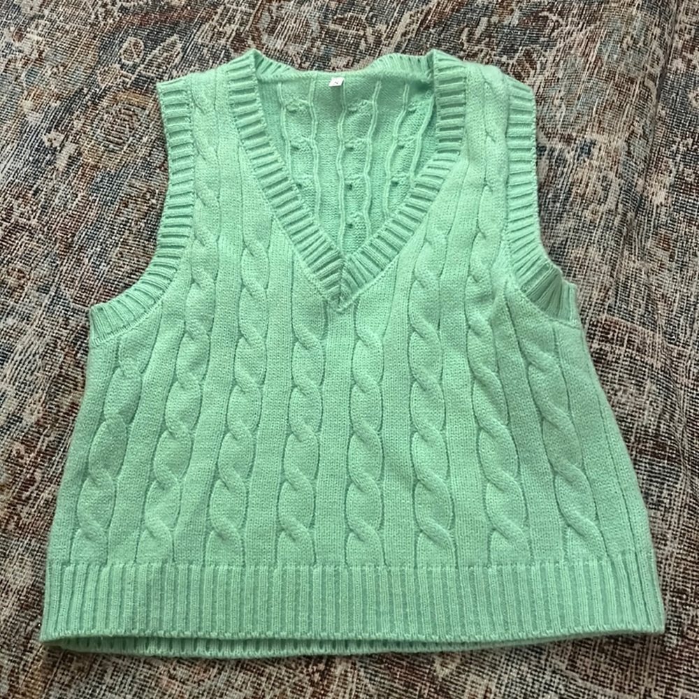 Green Cropped Sweater Vest